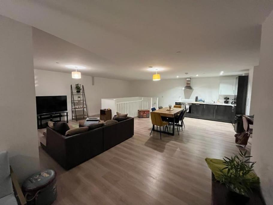 Bayard Luxe 2 Bedroom Penthouse Duplex Peterborough Kültér fotó